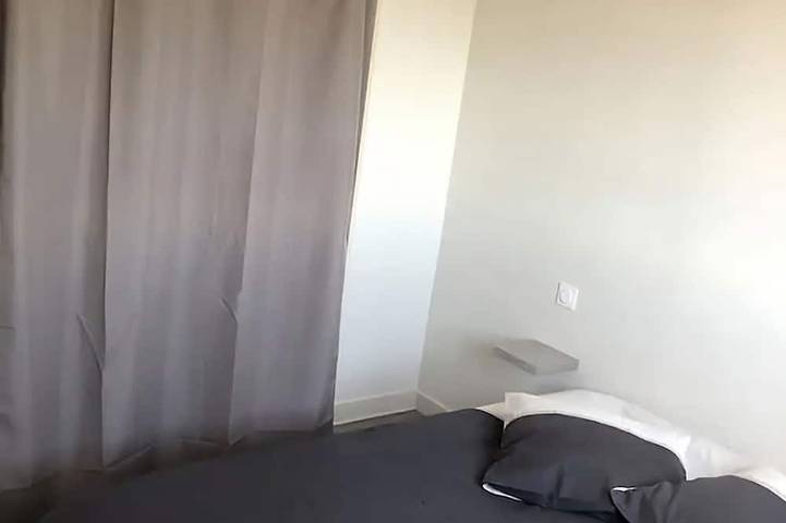 Gîte pour 4 personnes, avec jacuzzi dans Hauteville-sur-Mer - Plage - 2