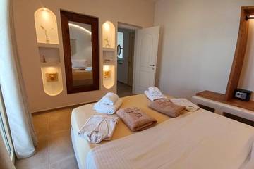 Apartment for 4 People in Milos, Cyclades, Photo 1