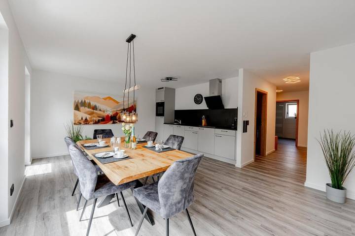 Ferienwohnung für 6 Personen, mit Balkon und Terrasse sowie Garten und Ausblick in Horb am Neckar - 2