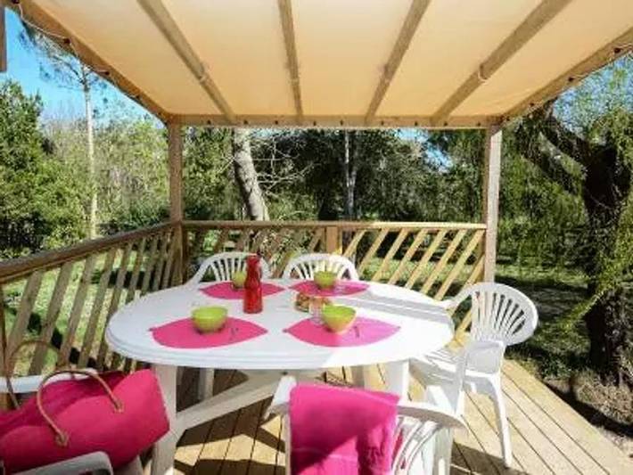 Camping  Les Pêcheurs - Mobilhome 4 personnes - Loggia 3 Pièces 4 Personnes Climatisé in Fayence, Région de Draguignan