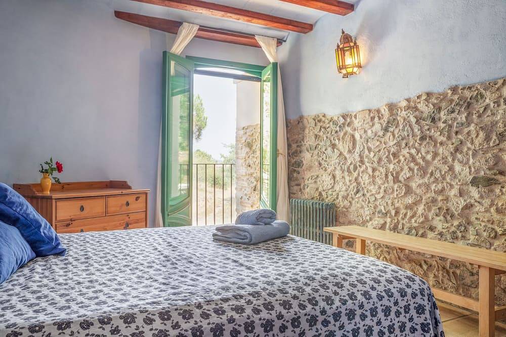 Vegan Rural Cottage mitten in der Natur in Alforja, Baix Camp