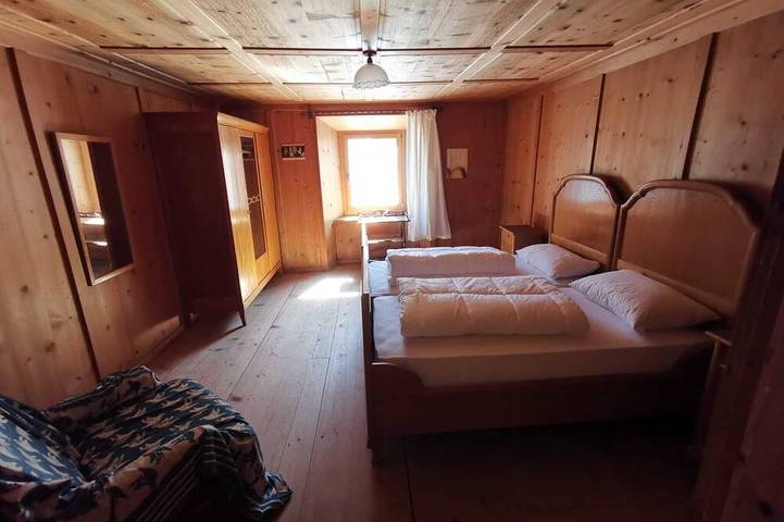 Unique 5-bedroom house in Lavin for your getaway in Lavin, Unterengadin
