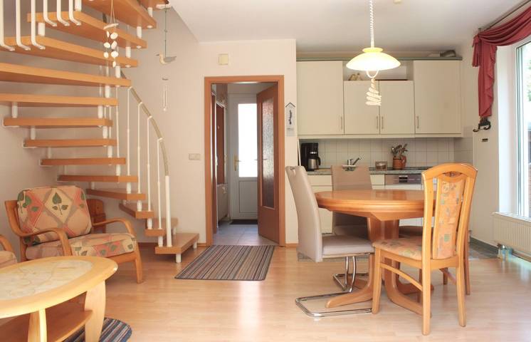 Ferienhaus für 4 Personen, mit Whirlpool und Terrasse sowie Sauna