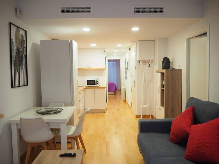 Ferienwohnung für 4 Personen, mit Terrasse in Girona - 2