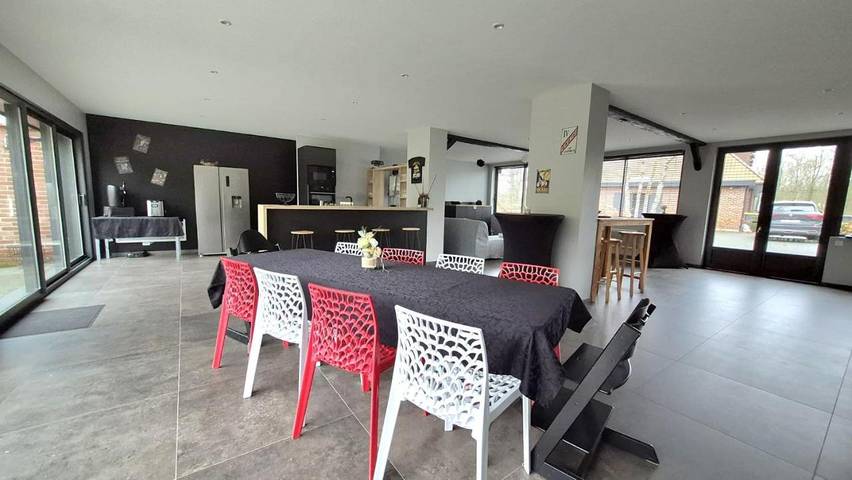 Location de vacances pour 8 personnes, avec jardin à Râches