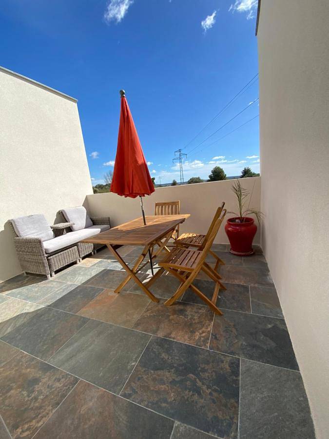 Location de vacances pour 4 personnes, avec Terrasse et Jardin ainsi que Piscine et Vue à Tourbes