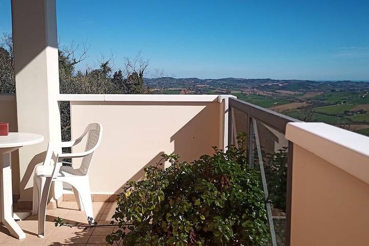 Gîte pour 4 personnes, avec balcon, animaux acceptés dans Villagrande (Mombaroccio)