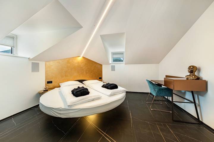 Studio für 4 Personen in Bozen