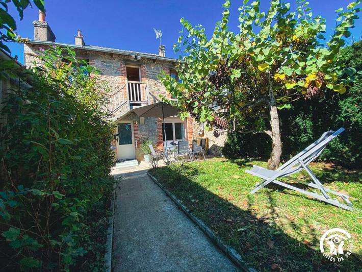 Location de vacances pour 6 personnes, avec jardin et terrasse à Le Nayrac