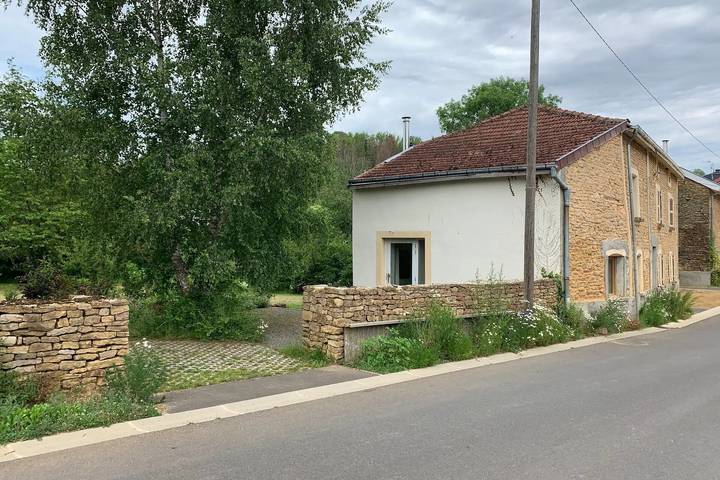 Holiday Home 'Beekhuis' with Private Terrace, Private Garden and Wi-Fi in Ardennerna