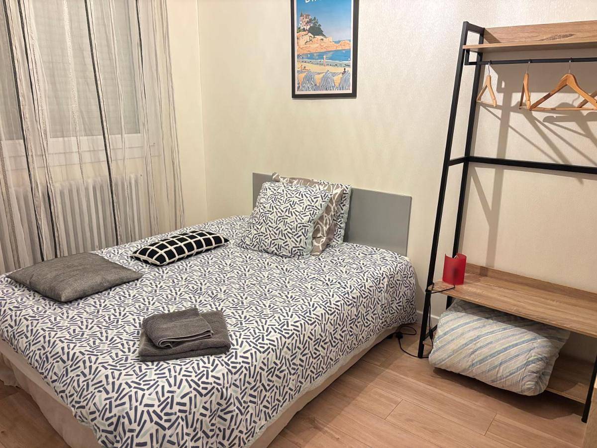 Double Room with Garden View in Saint-Herblain, Région de Nantes