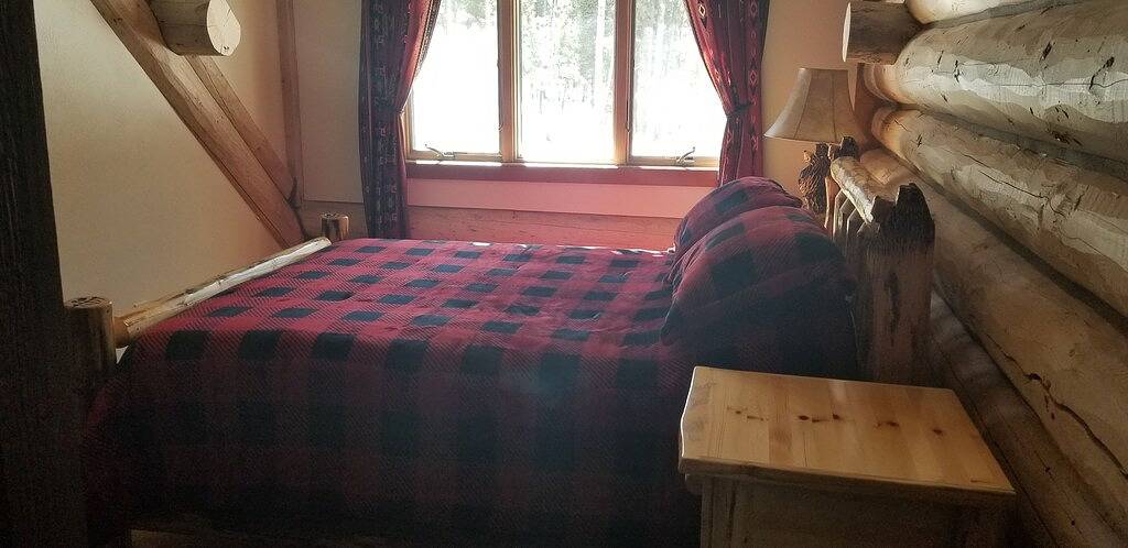 Calaway Lodge --fishing, hunting, summer sports, winter sports, national forest in Ravalli County