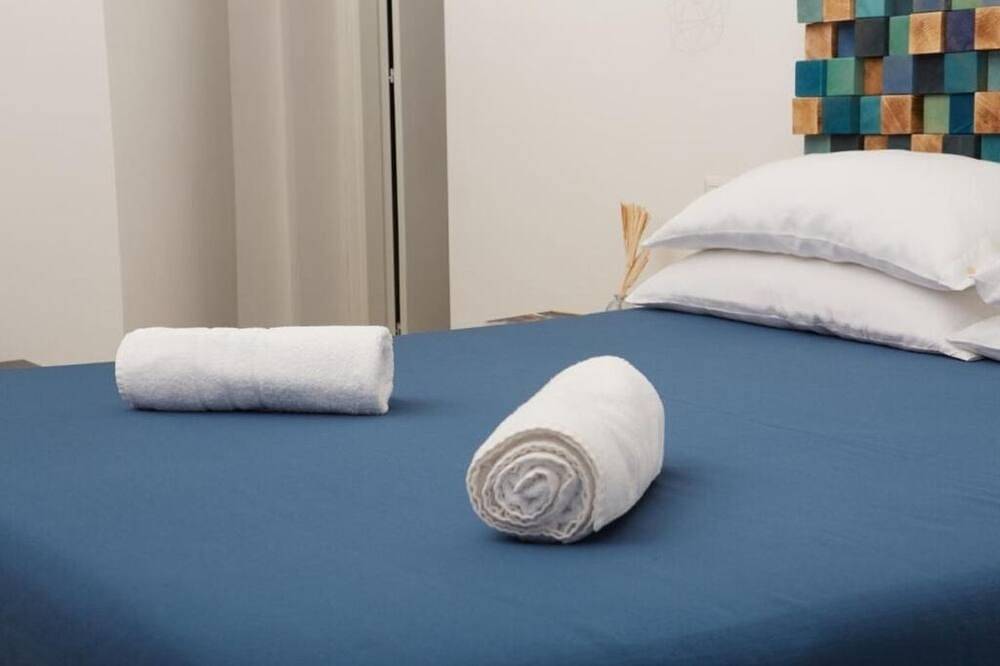 B&B - Cozy Comfort Two Steps from the Sea in Bacoli, Neapel Provinz