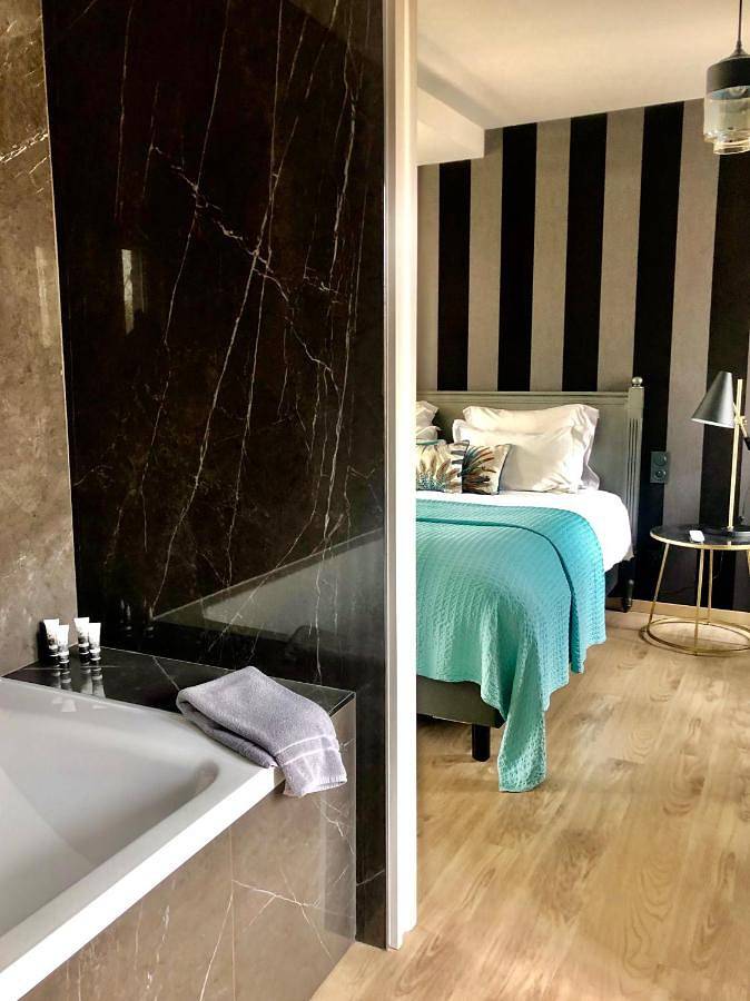 Chambre d’hôte pour 4 personnes, avec jardin et jacuzzi dans Val-de-Saire - 3