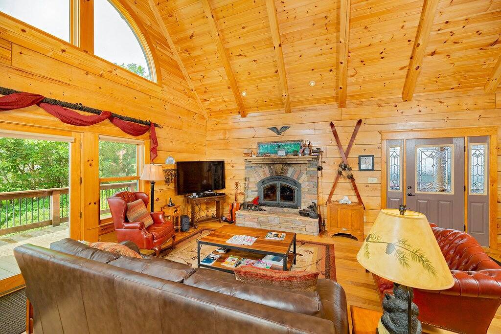 Atemberaubende Aussicht auf 7 Gebirgszüge - in der Nähe von Asheville in McDowell County