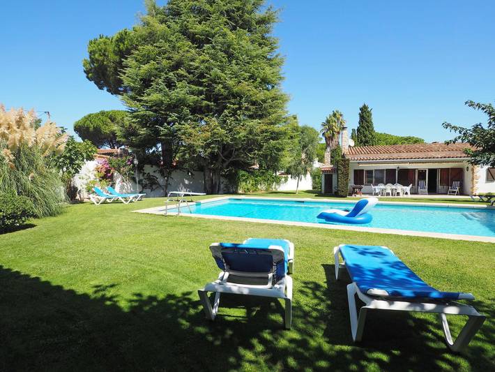 Villa pour 10 personnes, avec vue ainsi que jardin et terrasse à L'Escala - 2