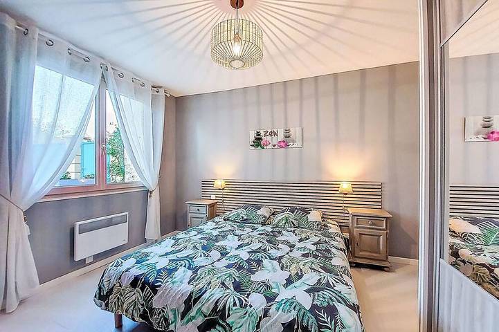 Location de vacances pour 5 personnes, avec jardin et piscine à Cissac-Médoc - 2