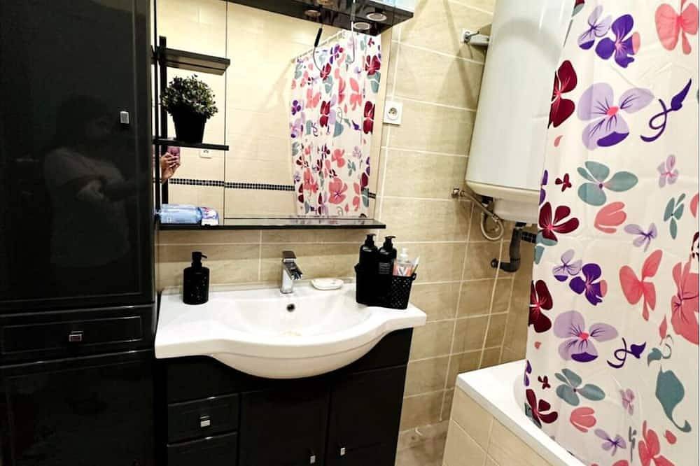 Private Room & Shared Bathroom near Cdg airport, Parc de expo, Disneyland in Tremblay-en-France, Seine-Saint-Denis