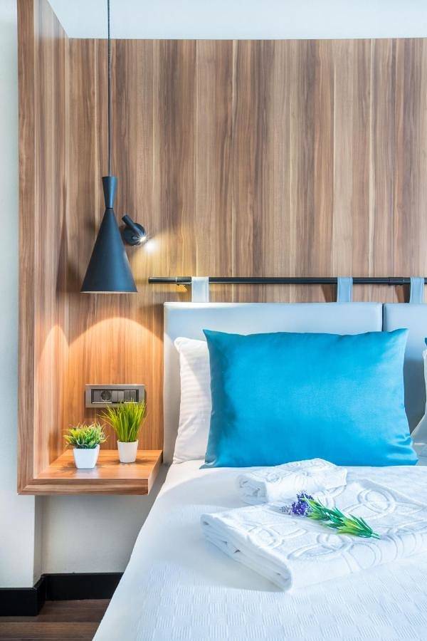 Hotel para 3 personas, con vistas y jardín - 1