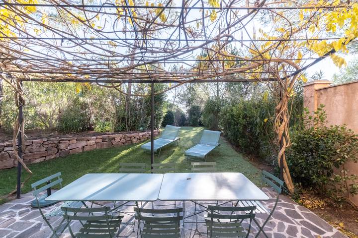 Location de vacances pour 6 personnes, avec jardin et balcon à La Motte - 2