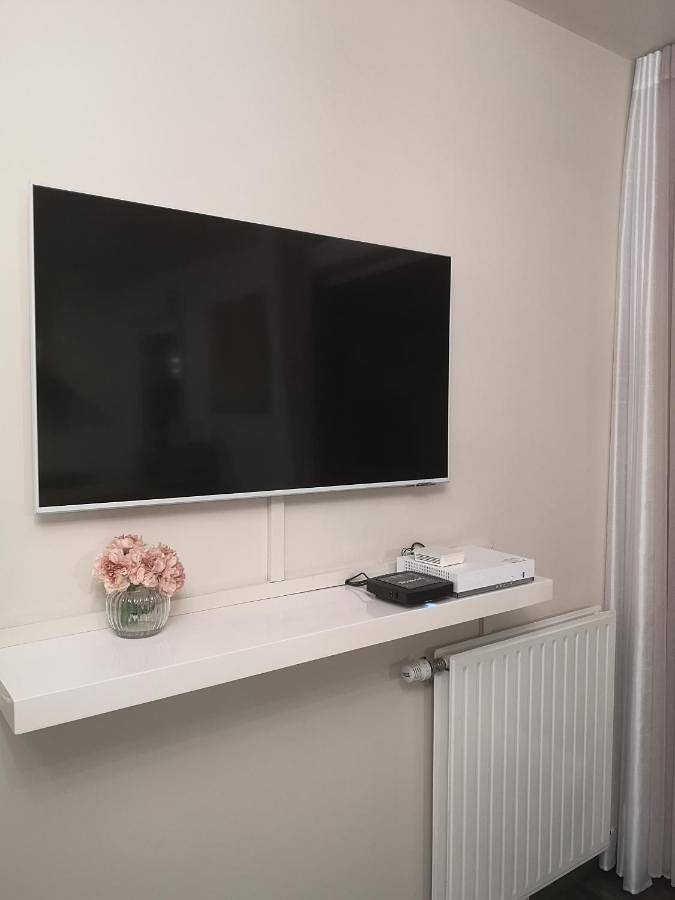 Appartement entier, One-Bedroom Apartment in Orly (Île de France), Val-de-Marne