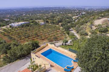 Villa for 10 People in Estoi, Faro, Photo 2