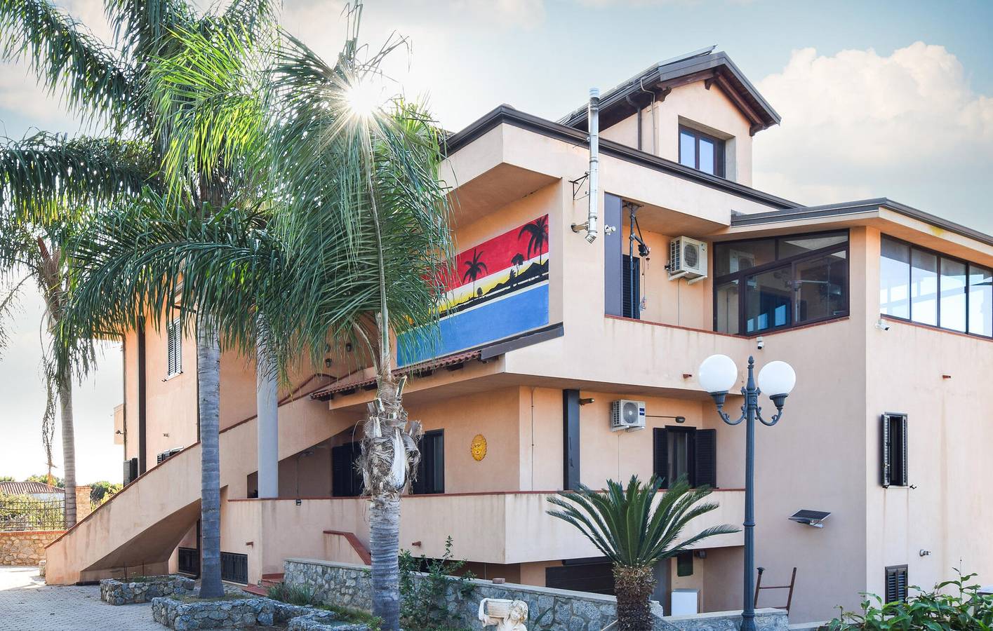 Ganze Ferienwohnung, Gemütliches Apartment mit Pool & WiFi, Nähe Strand & Restaurants in San Nicolò (Vibo Valentia), Vibo Valentia Provinz