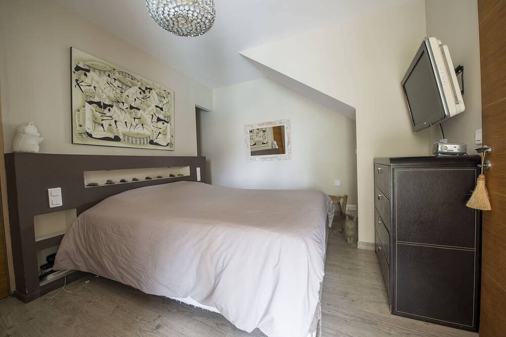 4 bedroom villa with private pool 5 mins from Aigues Mortes, 10 mins from the sea in Saint-Laurent-d'Aigouze, Côte d'Améthyste