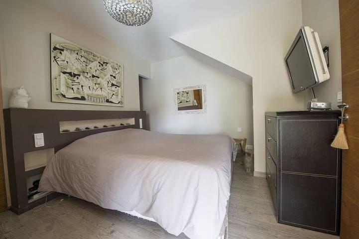 Villa with 4 bedrooms and private pool, in Saint-Laurent-d'Aigouze, Côte d'Améthyste