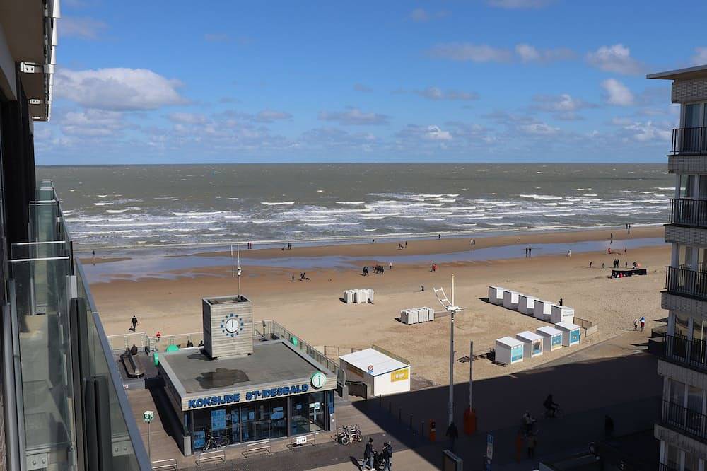 Apartamento entero, Nice studio with lateral sea view right at the beach in Koksijde-Bad, Koksijde