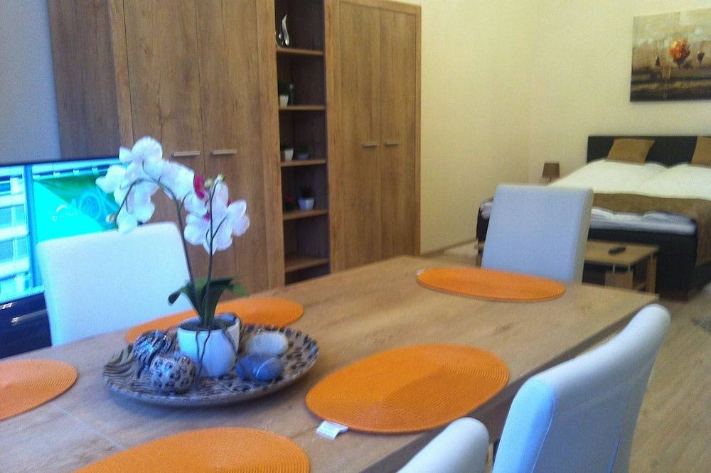 Entire apartment, Budapest City Apartments For Groups in Budapest, Danube-Ipoly National Park
