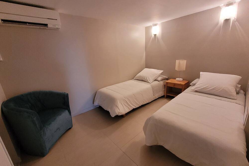 Appartement entier, Family Apt with Pool & Kids’ Garden Monaco in La Turbie, Côte méditerranéenne (France)