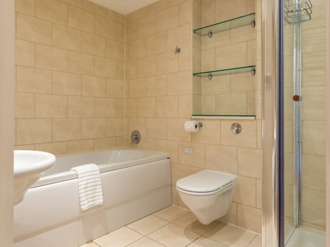 Entire apartment, Peregrine - Poole Quay Location in Poole, Poole Harbour