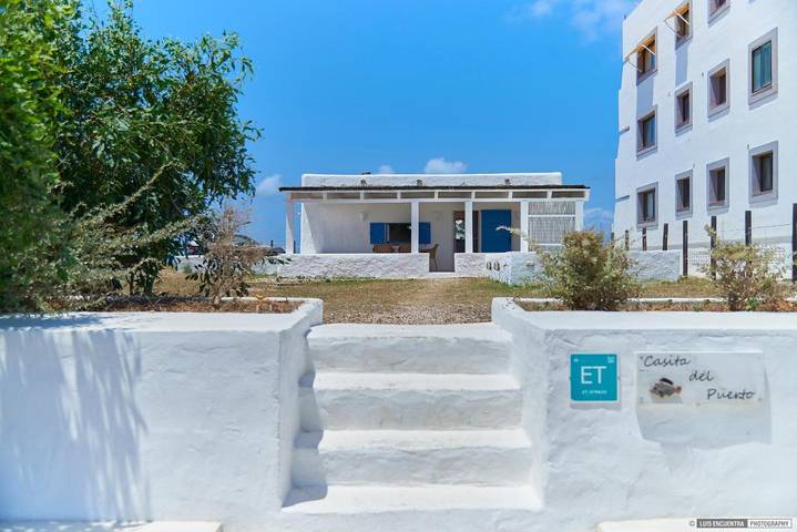 Casa de vacaciones para 4 personas, con jardín además de terraza y vistas al lago - 1