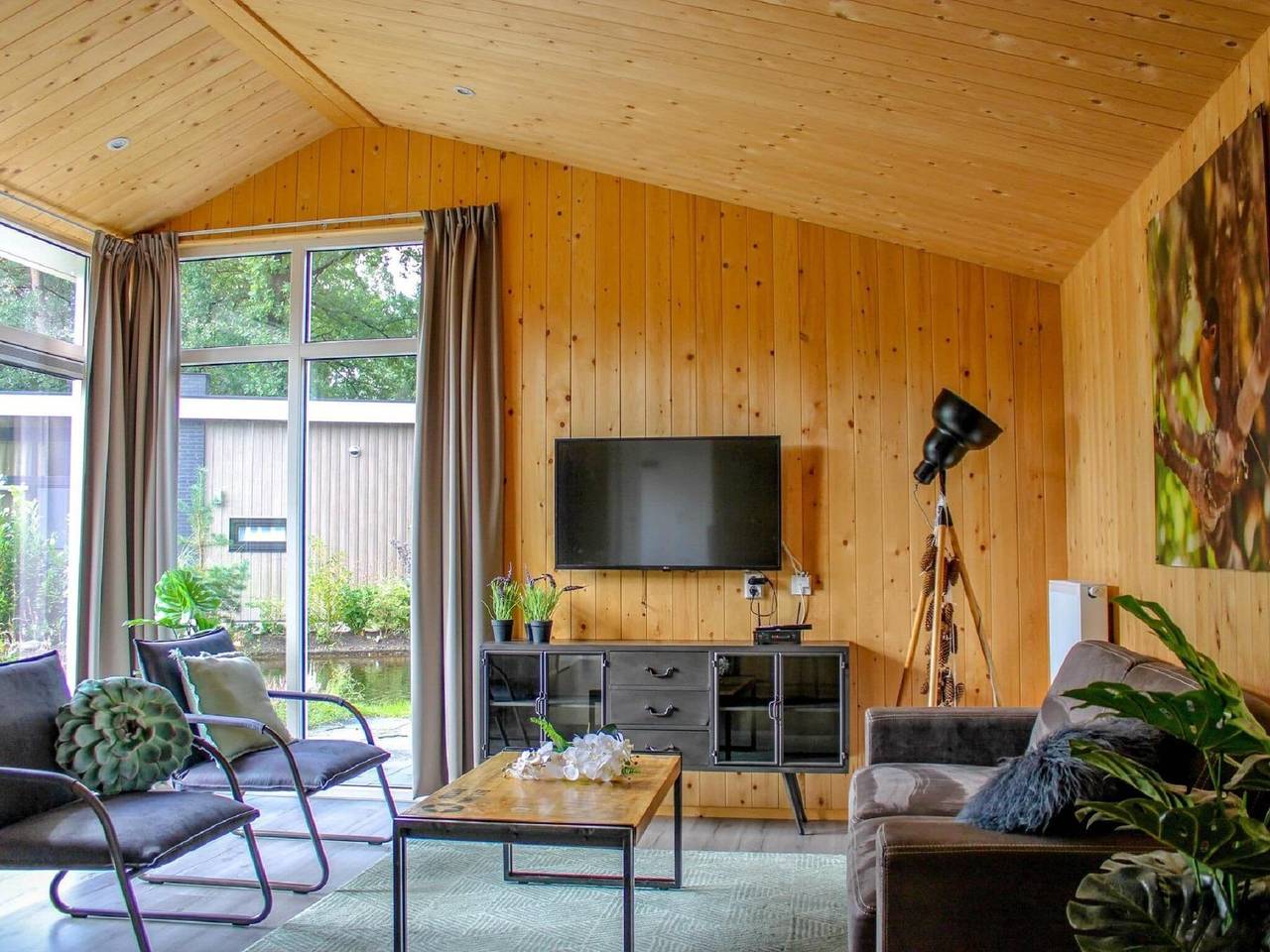 Chique Chalet in Hoenderloo in Veluwe
