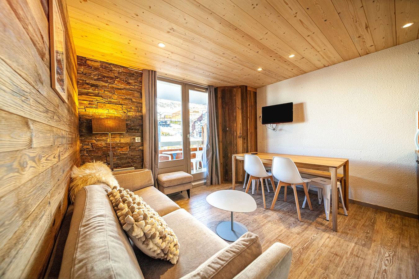 Geheel appartement, Appartement pour 5 - résidence avec piscine et spa in Huez, Écrins Nationaal Park
