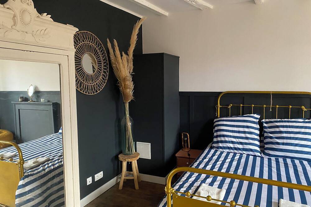 Charming townhouse on chabanais oldest historic street in Chabanais, Charente
