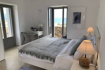 Villa for 12 People in Paros Regional Unit, Photo 1
