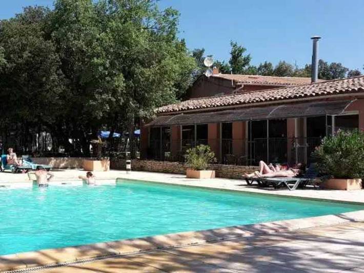 Camping für 5 Personen, mit Kinderpool in Vaucluse - 3