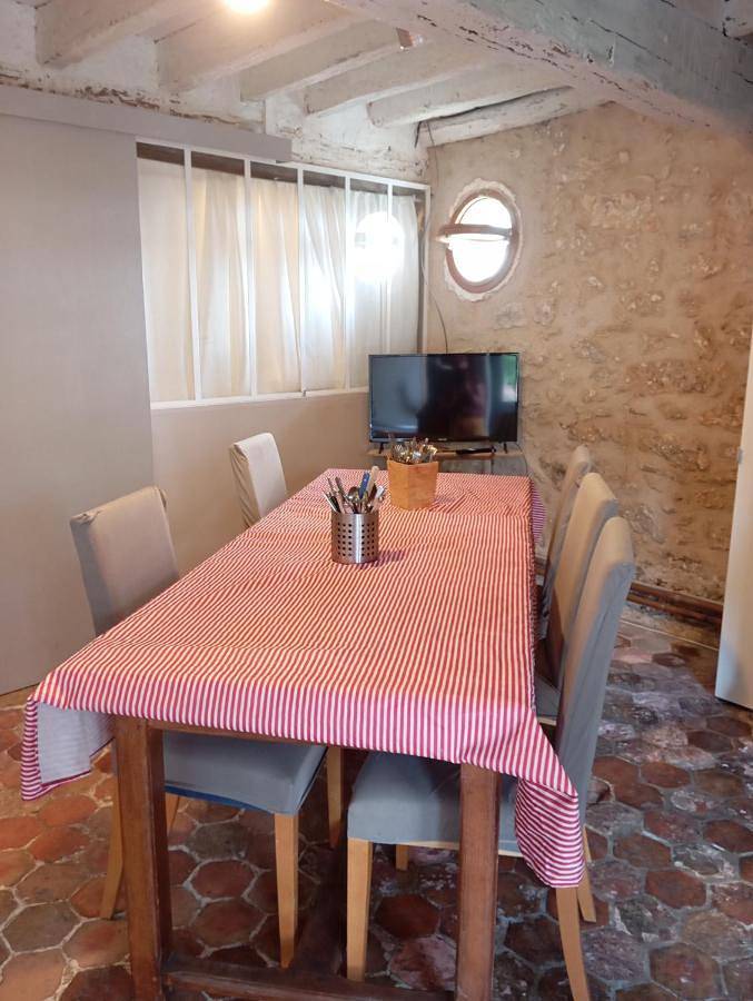 Gîte pour 8 personnes à Saint-Forget - 2