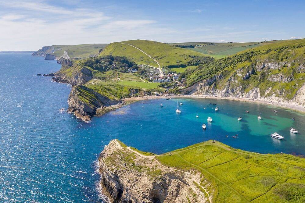 3 Bed Holiday home close to idyllic Lulworth Cove in Lulworth Cove, Dorset