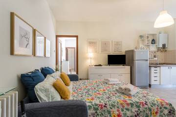 Vacation Rental for 4 Guests in Brunate, Lake Como, Picture 3