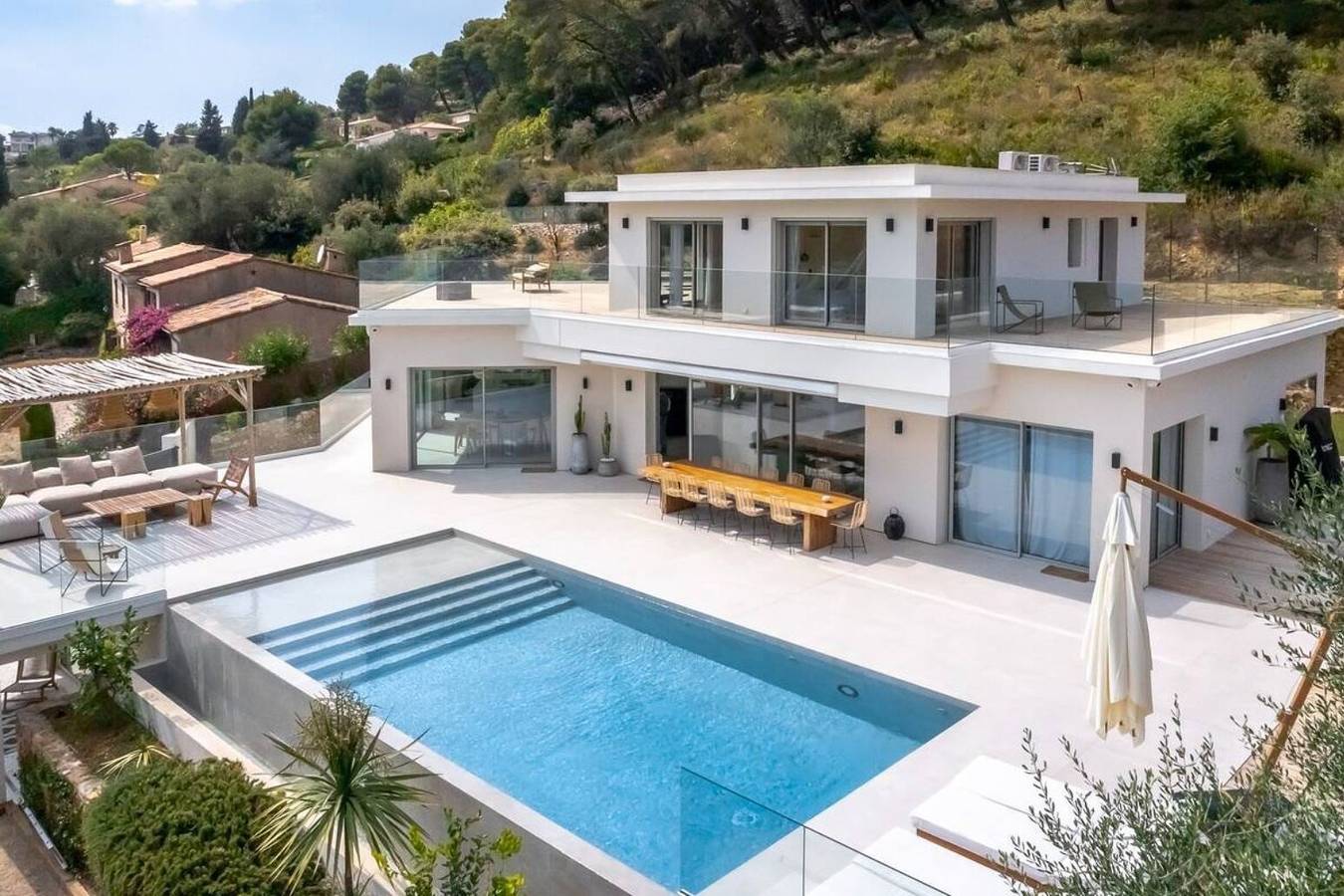 Villa « Éden Privé, Piscine, 12 min Cannes » avec vue montagne, Wi-Fi et climatisation in Vallauris, Côte méditerranéenne (France)