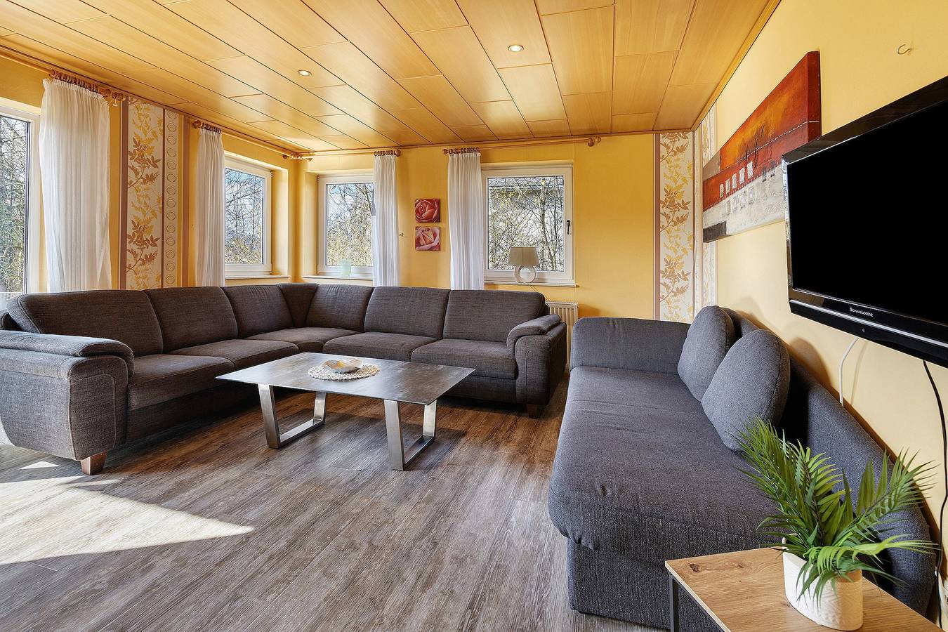 Ganze Wohnung, Apartment „Olsberg“ mit Balkon und Wlan in Olsberg, die Mittelgebirge