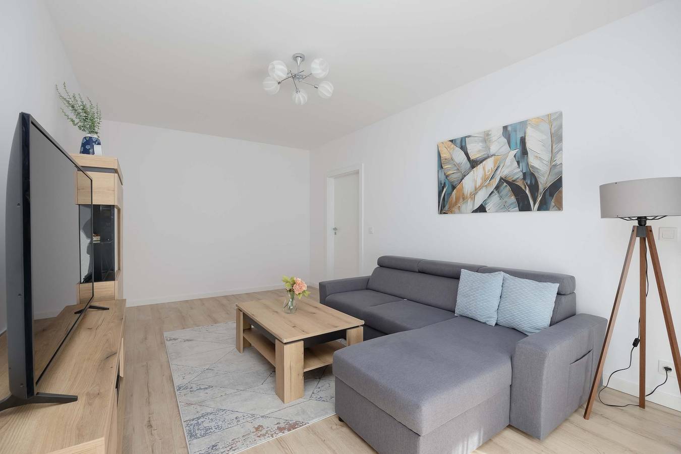 Cały apartament, Lazurowa 15A | Warsaw | Charming Apartment | Parking Space | Garden in Bemowo, Warszawa