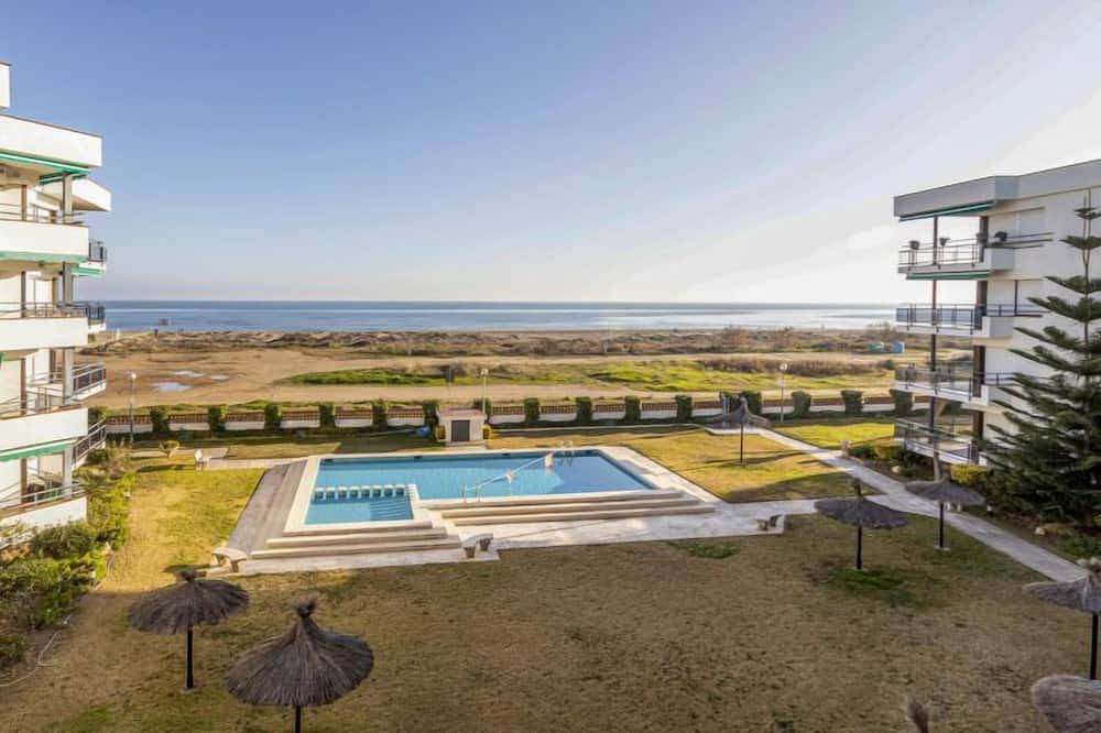 Apartamento entero, Constel·lació by Interhome in Creixell, Costa Dorada