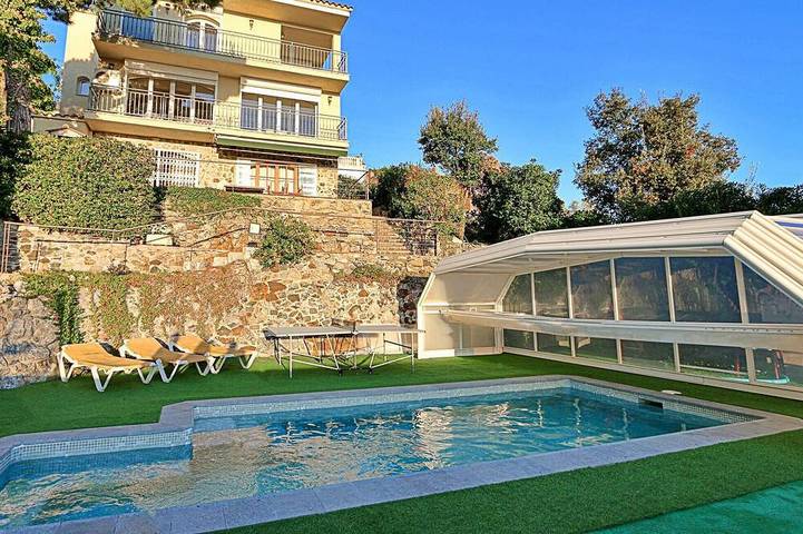 Ferienhaus für 10 Personen, mit Garten und Terrasse - 1