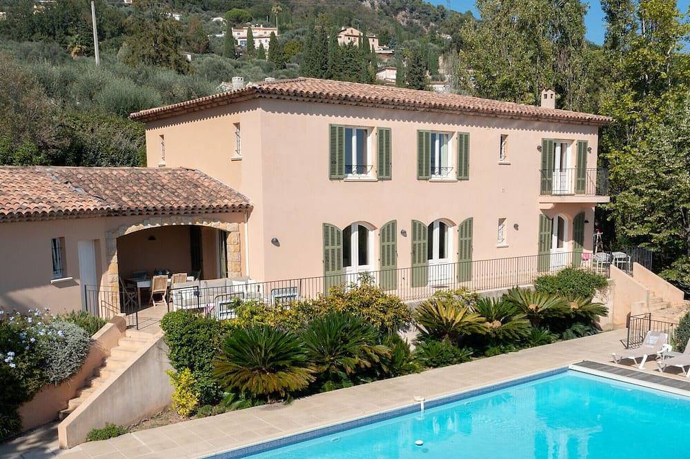 Villavilla Pradons – Luxury family villa in Cabris with sea view and private pool Pradons, grande piscine, vue imprenable, adaptée aux enfants et aux animaux. in Cabris, Côte méditerranéenne (France)