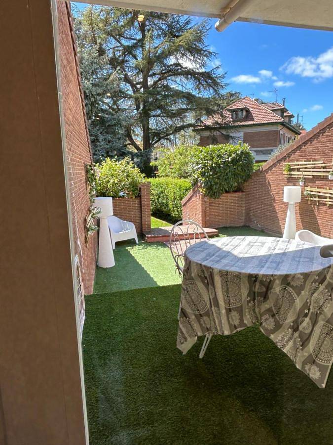 Gîte pour 3 personnes, avec piscine ainsi que vue et jardin à Burgos - 3