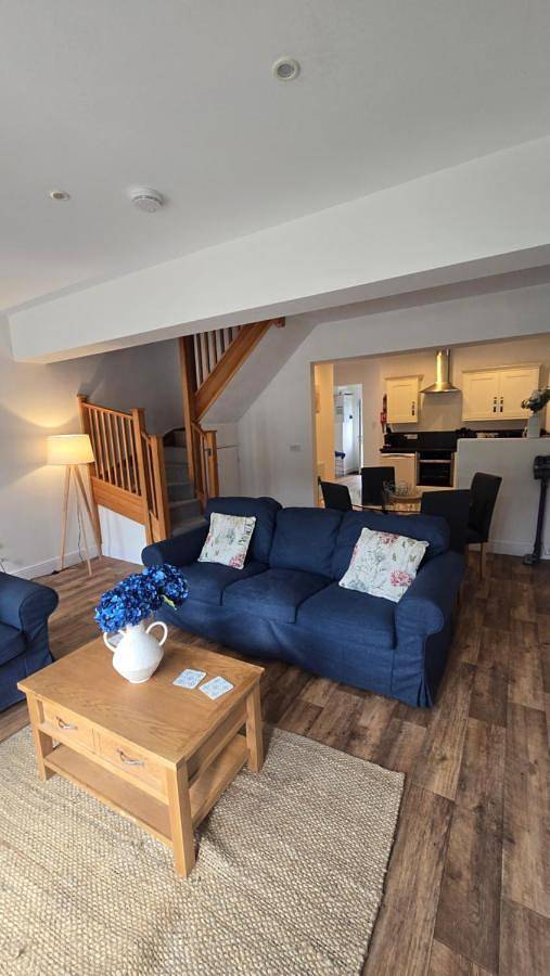 Entire apartment, Two-Bedroom Apartment in Polzeath, Pentire Point - Widemouth